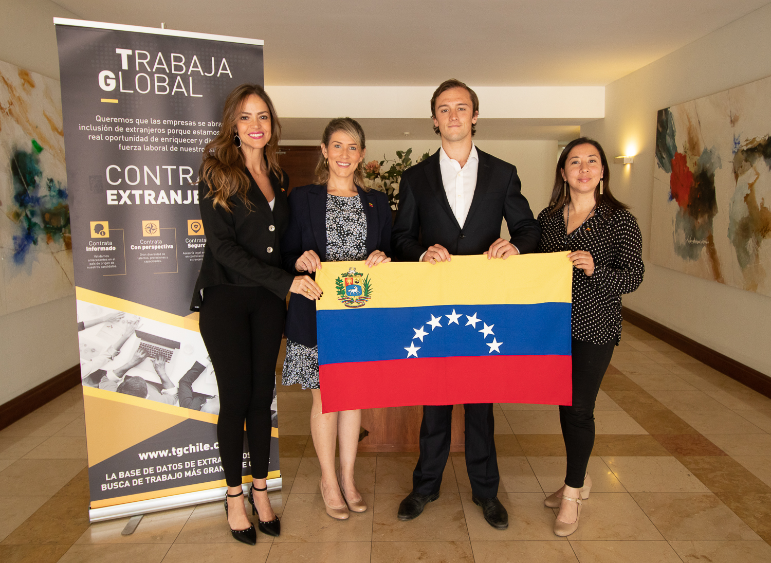 Trabaja Global formaliza alianza estratégica con la embajada de Venezuela en Chile